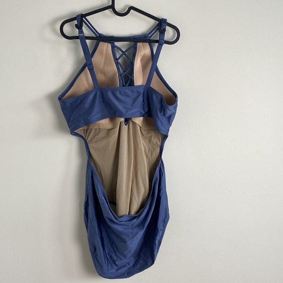 swim BY CACIQUE Hi Neck Criss Cross Front Cutout Back One Piece - Picture 4 of 6